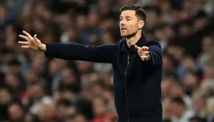 华体会hth sports-TA社论：国脚少对阿隆索磨合有利；但恩佐/库库等人未来难定